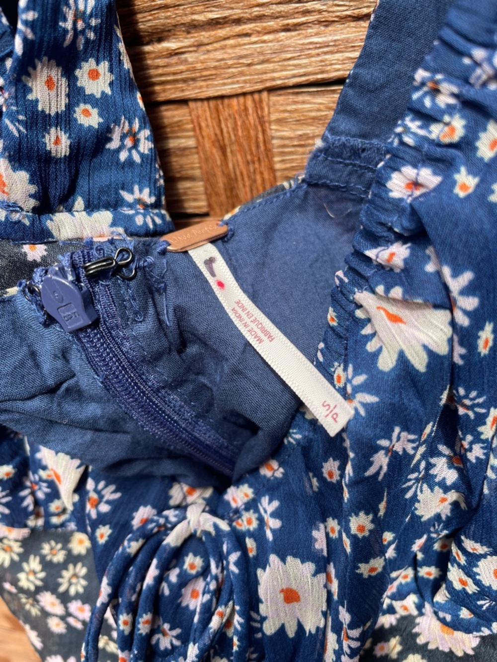 Free People Floral Puff-Sleeve Navy Women’s Ruched Dress Top - Picture 7 of 10